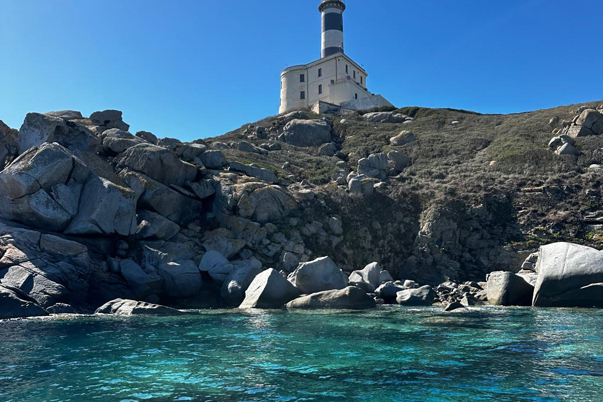 isola_wide